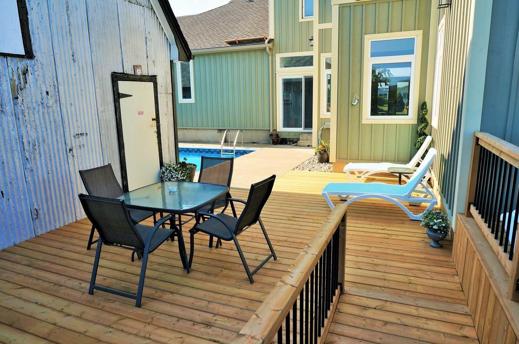 On The 6 Bed And Breakfast Niagara-on-the-Lake Exterior photo