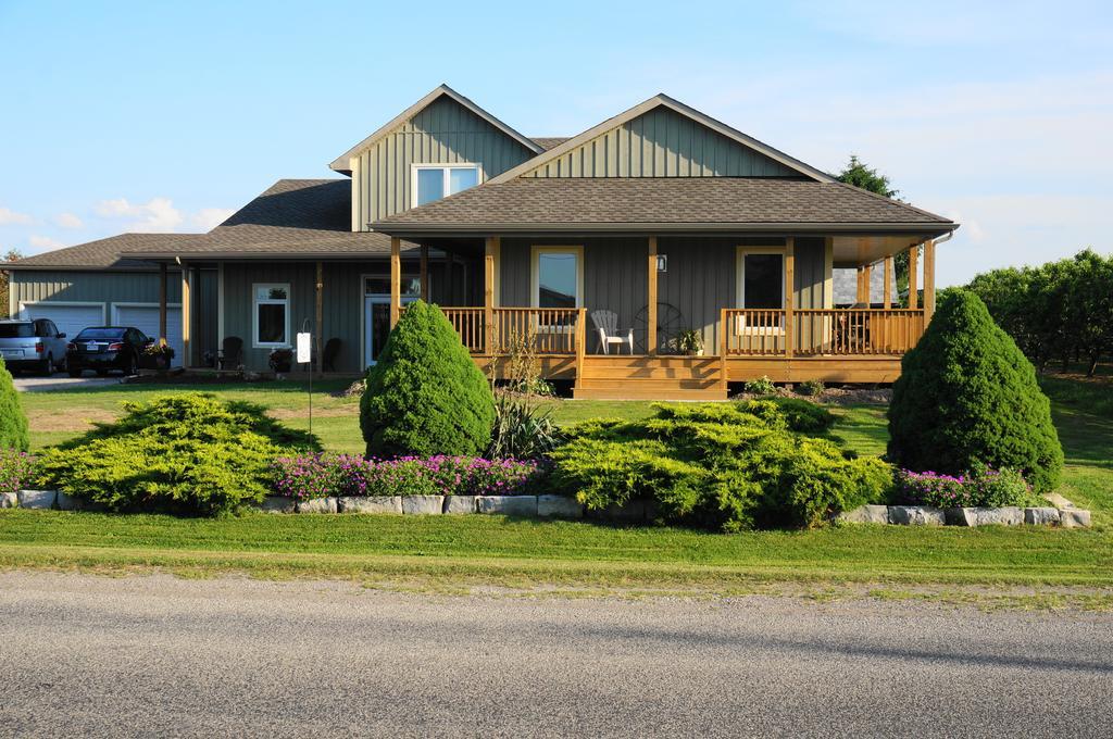 On The 6 Bed And Breakfast Niagara-on-the-Lake Exterior photo