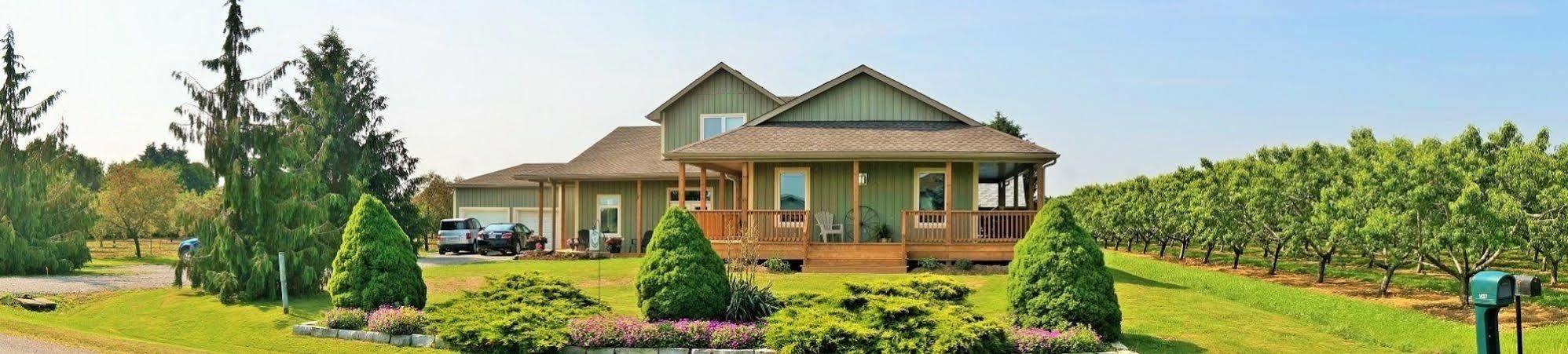 On The 6 Bed And Breakfast Niagara-on-the-Lake Exterior photo